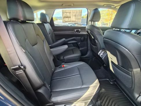 New 2026 Kia Sorento X-Line EX image 18