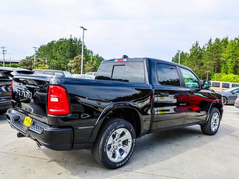 New 2026 RAM 1500 2WD Crew Cab image 9