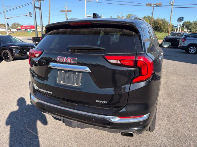 Used 2018 GMC Terrain Denali w/ Comfort Package AWD/4WD image 12