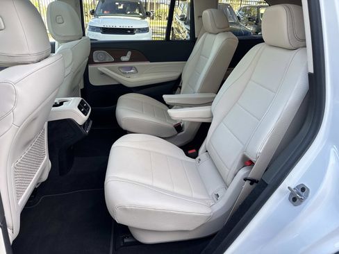 Used 2022 Mercedes-Benz GLS 450 4MATIC image 14