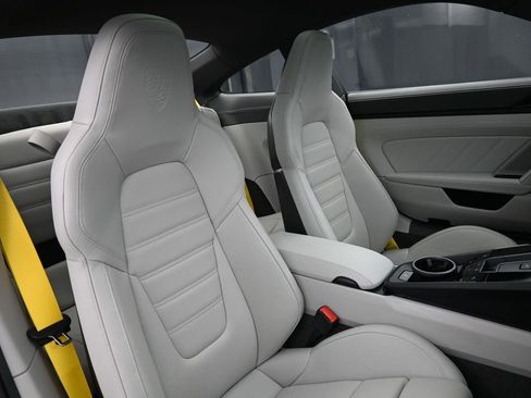 Certified 2024 Porsche 911 GT3 RS image 30