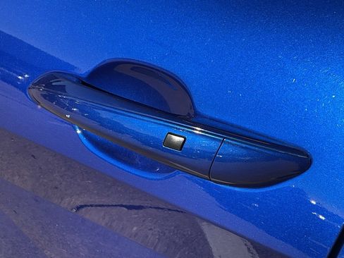 Used 2025 Hyundai Elantra SEL image 10