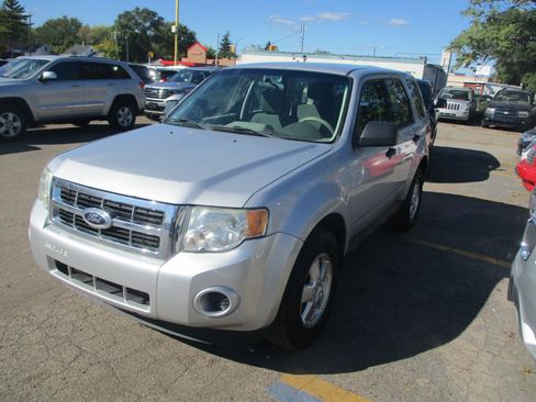 Used 2012 Ford Escape XLS image 3