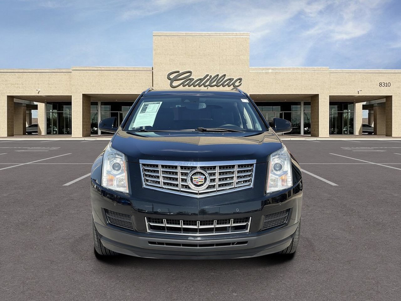 Used 2015 Cadillac SRX Luxury w/ Driver Awareness Package FWD image 2
