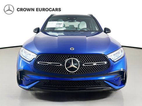 Used 2026 Mercedes-Benz GLC 300 4MATIC image 2
