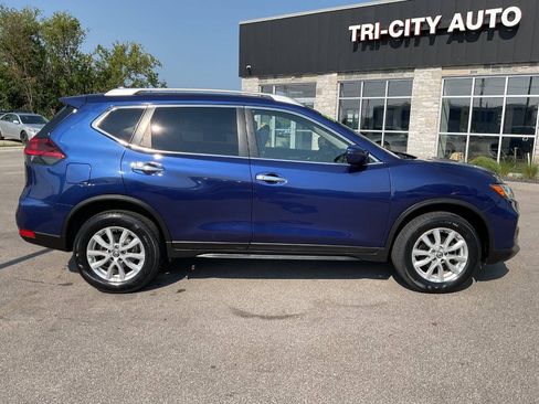 Used 2019 Nissan Rogue SV AWD/4WD image 9