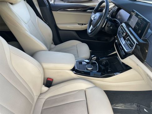 Used 2022 BMW X3 xDrive30i w/ Convenience Package image 11