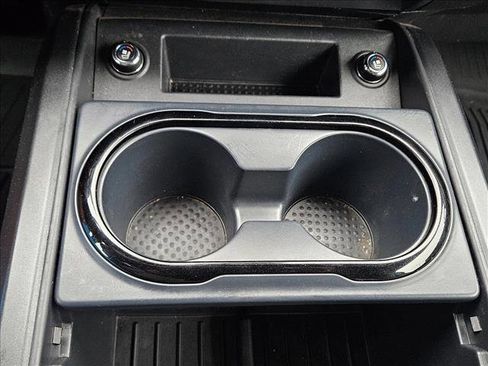 Used 2024 Nissan Titan PRO-4X w/ Pro-4x Convenience Package image 12