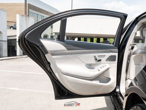 Used 2016 Mercedes-Benz S 550 4MATIC Sedan image 40