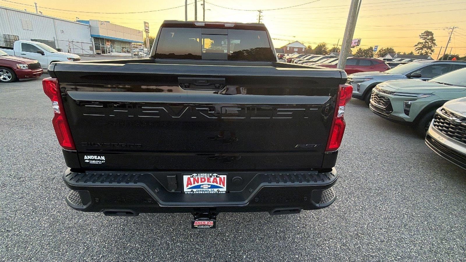New 2026 Chevrolet Silverado 1500 RST w/ RST All Star Premium Package AWD/4WD image 9