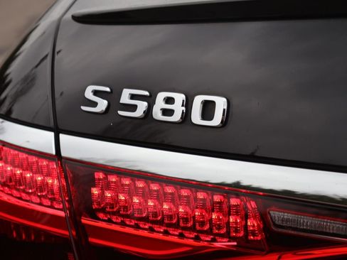 Used 2022 Mercedes-Benz S 580 4MATIC Sedan image 8