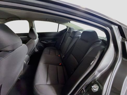 Used 2023 Nissan Altima 2.5 SV FWD image 26