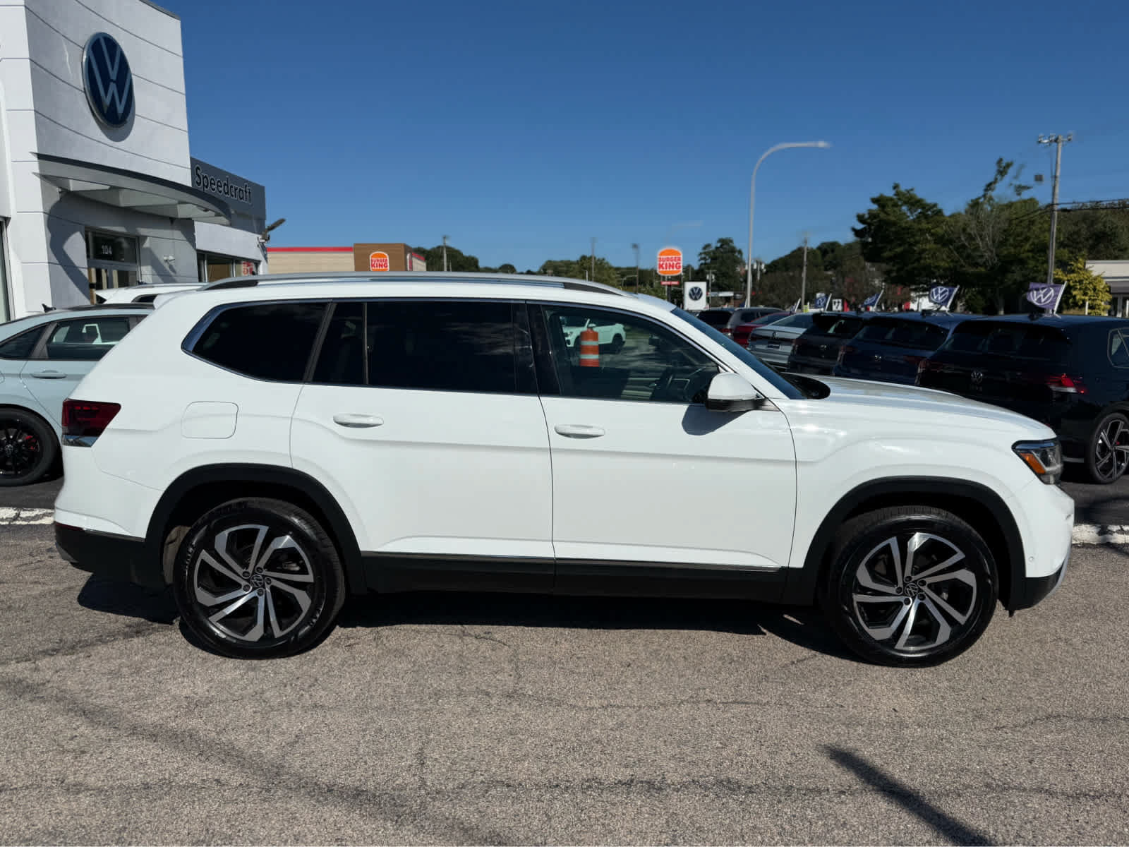 Used 2021 Volkswagen Atlas SEL Premium AWD/4WD image 8