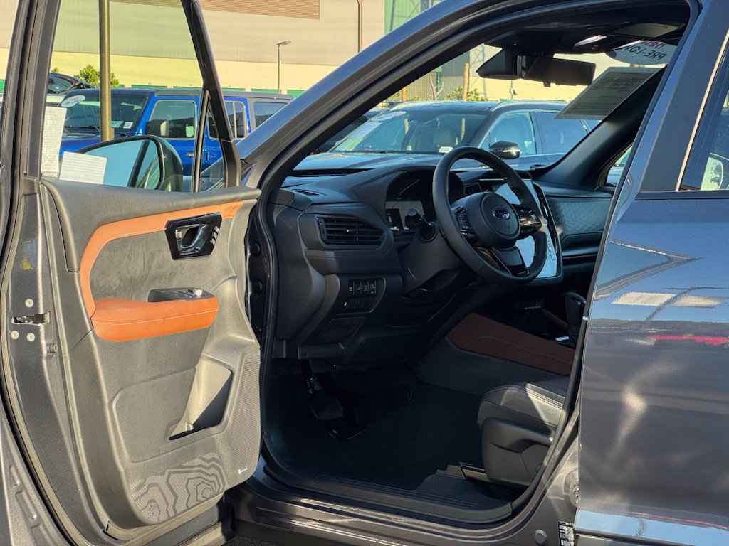 Used 2025 Subaru Forester Touring AWD/4WD image 7