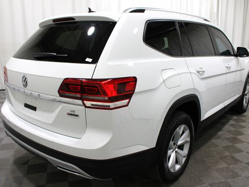 Used 2018 Volkswagen Atlas SE image 33