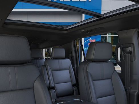 New 2026 Chevrolet Suburban RST image 26