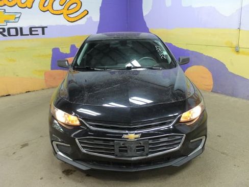 Used 2017 Chevrolet Malibu LS FWD image 3