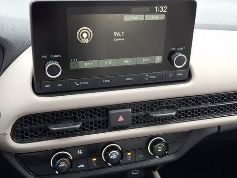 Certified 2025 Honda HR-V LX image 15