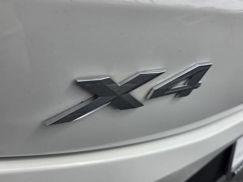 Used 2025 BMW X4 xDrive30i AWD/4WD image 15