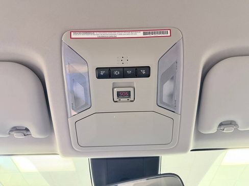 Used 2019 Toyota RAV4 LE w/ Carpet Mat Package AWD/4WD image 47
