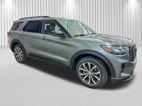 New 2026 Ford Explorer ST-Line AWD/4WD image 2