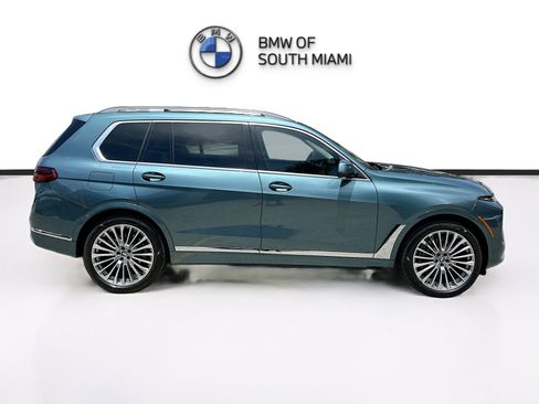 Certified 2025 BMW X7 xDrive40i w/ Premium Package AWD/4WD image 8