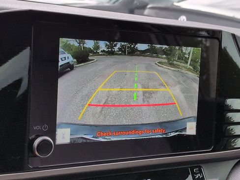 Used 2025 Toyota Camry LE FWD image 19