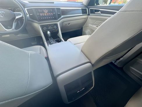 Certified 2021 Volkswagen Atlas SE w/ Panoramic Sunroof Package image 20