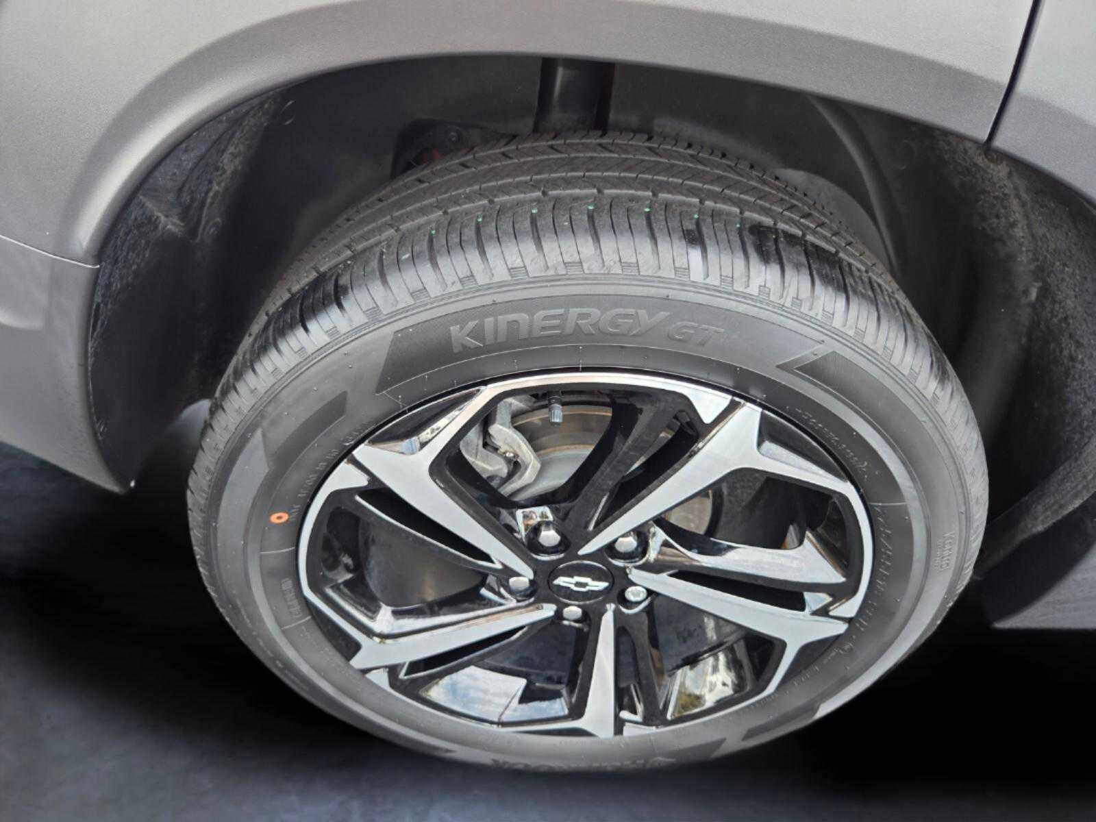 Used 2023 Chevrolet TrailBlazer RS FWD image 17