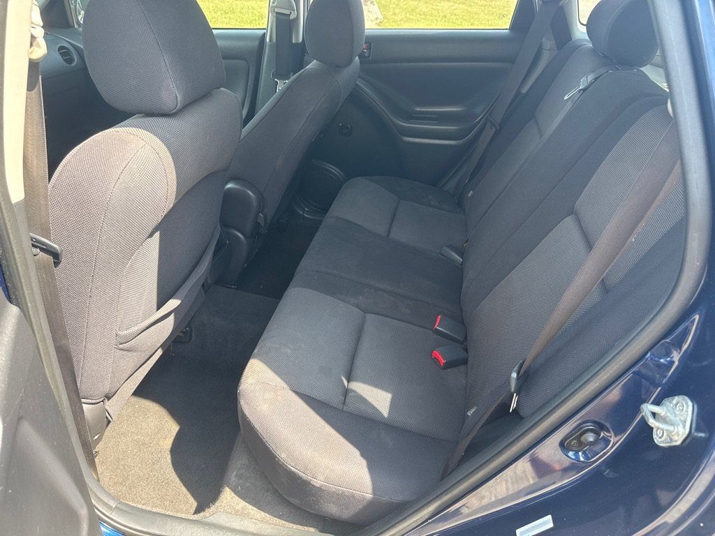 Used 2004 Pontiac Vibe w/ Power Group Value Package FWD image 14