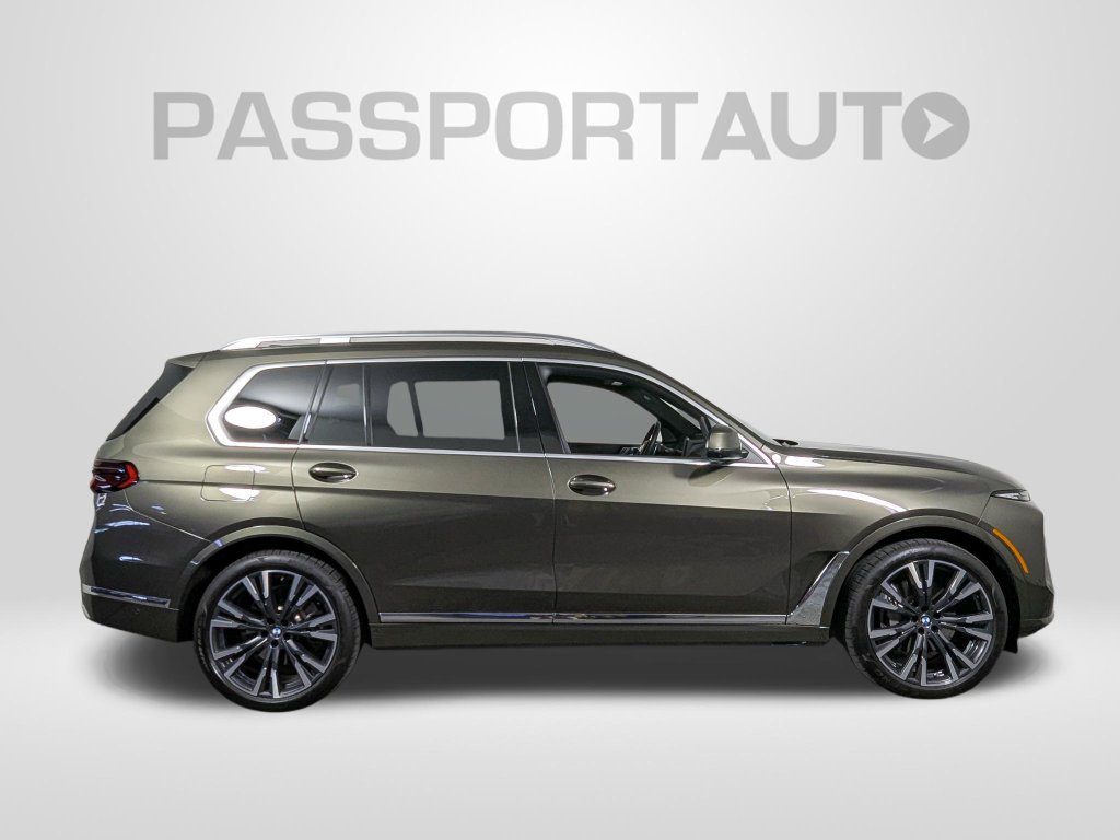 Certified 2025 BMW X7 xDrive40i AWD/4WD image 7