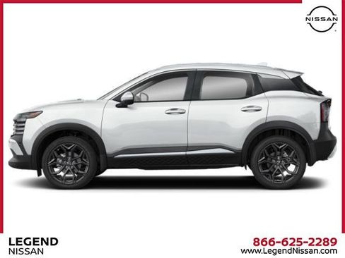 New 2026 Nissan Kicks SR image 4