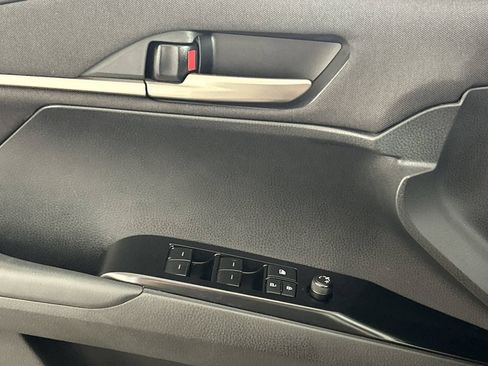 Used 2025 Toyota Camry LE FWD image 19