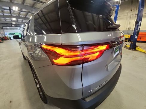 Certified 2023 Chevrolet Traverse LT w/ LT Premium Package AWD/4WD image 31