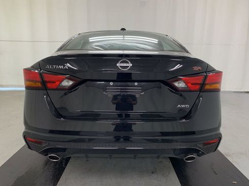 New 2025 Nissan Altima 2.5 SR w/ SR Premium Package image 9