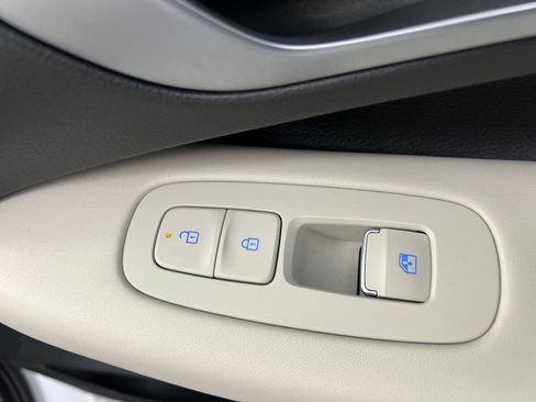 Used 2025 Hyundai Sonata SEL FWD image 23