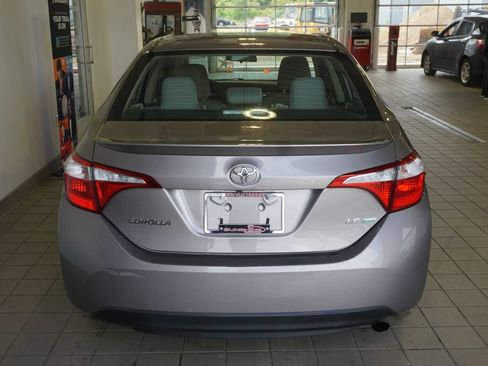 Used 2015 Toyota Corolla LE FWD image 13