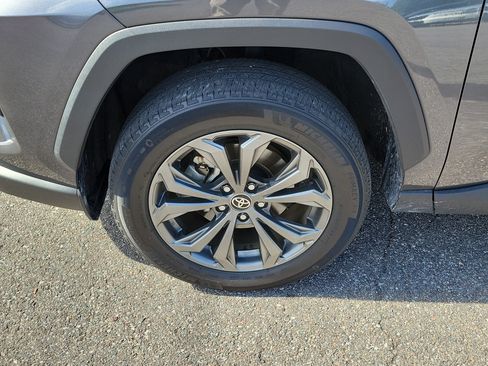 Used 2022 Toyota RAV4 Limited AWD/4WD image 36
