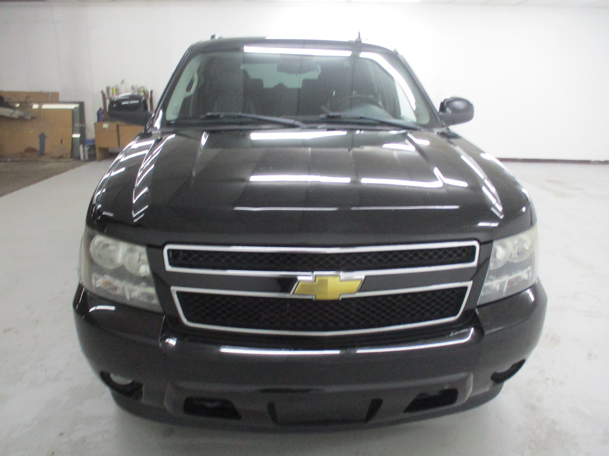 Used 2007 Chevrolet Suburban 2500 LT w/ LT Preferred Equipment Group AWD/4WD image 2
