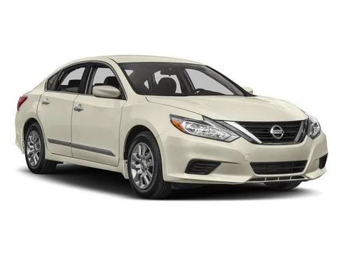 Used 2017 Nissan Altima 2.5 S w/ Power Driver Seat Package FWD image 9