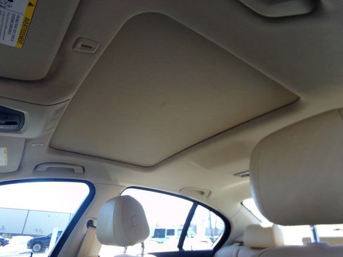 Used 2015 BMW 528i xDrive Sedan image 30