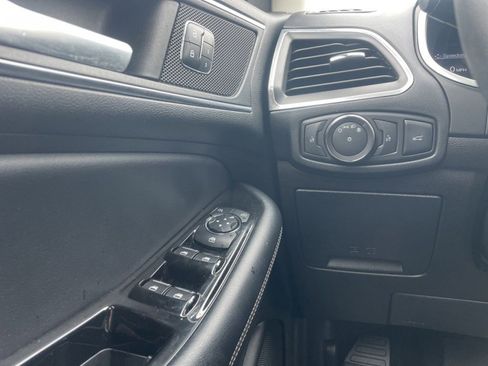 Used 2018 Ford Edge Sport AWD/4WD image 14