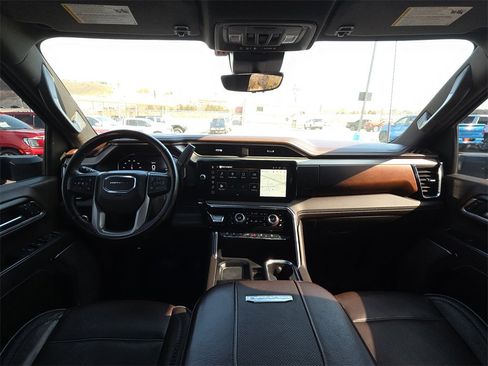 Used 2024 GMC Sierra 2500 Denali w/ Denali Reserve Package image 32