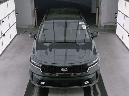 Used 2021 Kia Sorento EX FWD image 3