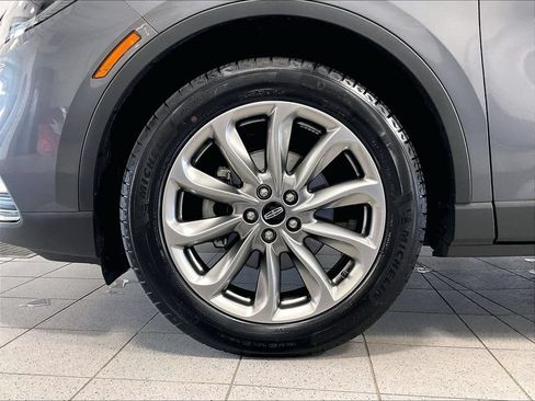 Used 2021 Lincoln Corsair AWD w/ Premium Package image 7
