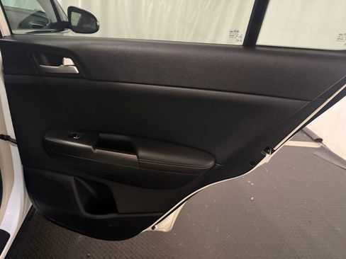 Used 2017 Kia Sportage EX w/ EX Premium Package image 26