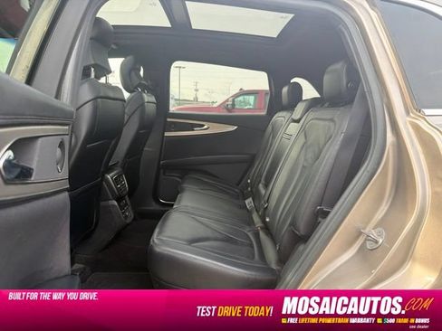 Used 2019 Lincoln Nautilus Select FWD image 6