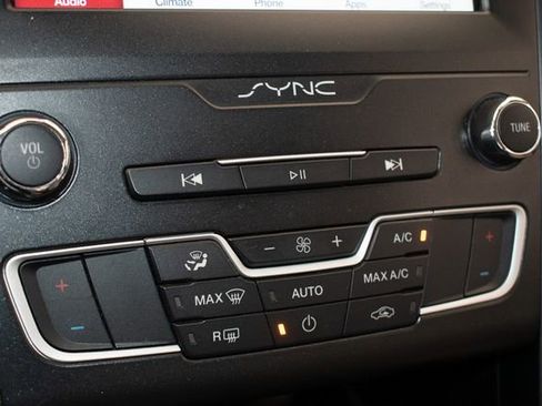 Used 2019 Ford Fusion SE w/ Equipment Group 151A FWD image 30