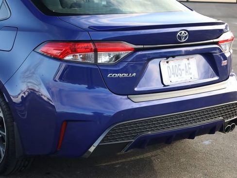 Used 2021 Toyota Corolla SE w/ Carpet Mat Package (TMS) image 8