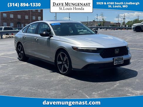Certified 2026 Honda Accord SE image 1